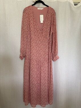 All in Favor Rose Pink Floral Midi Dress